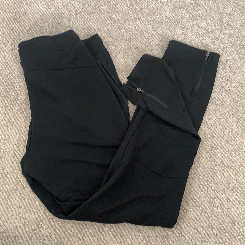 Gymshark. Medium. Black joggers.